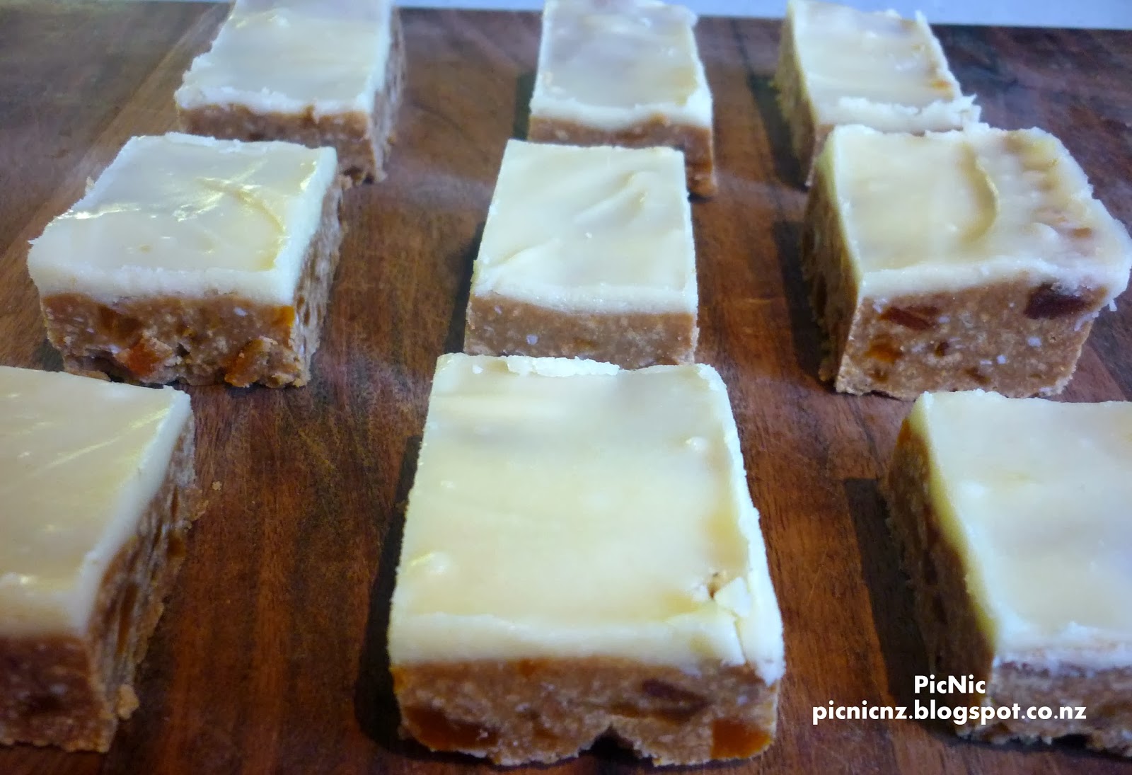 PicNic Apricot Slice