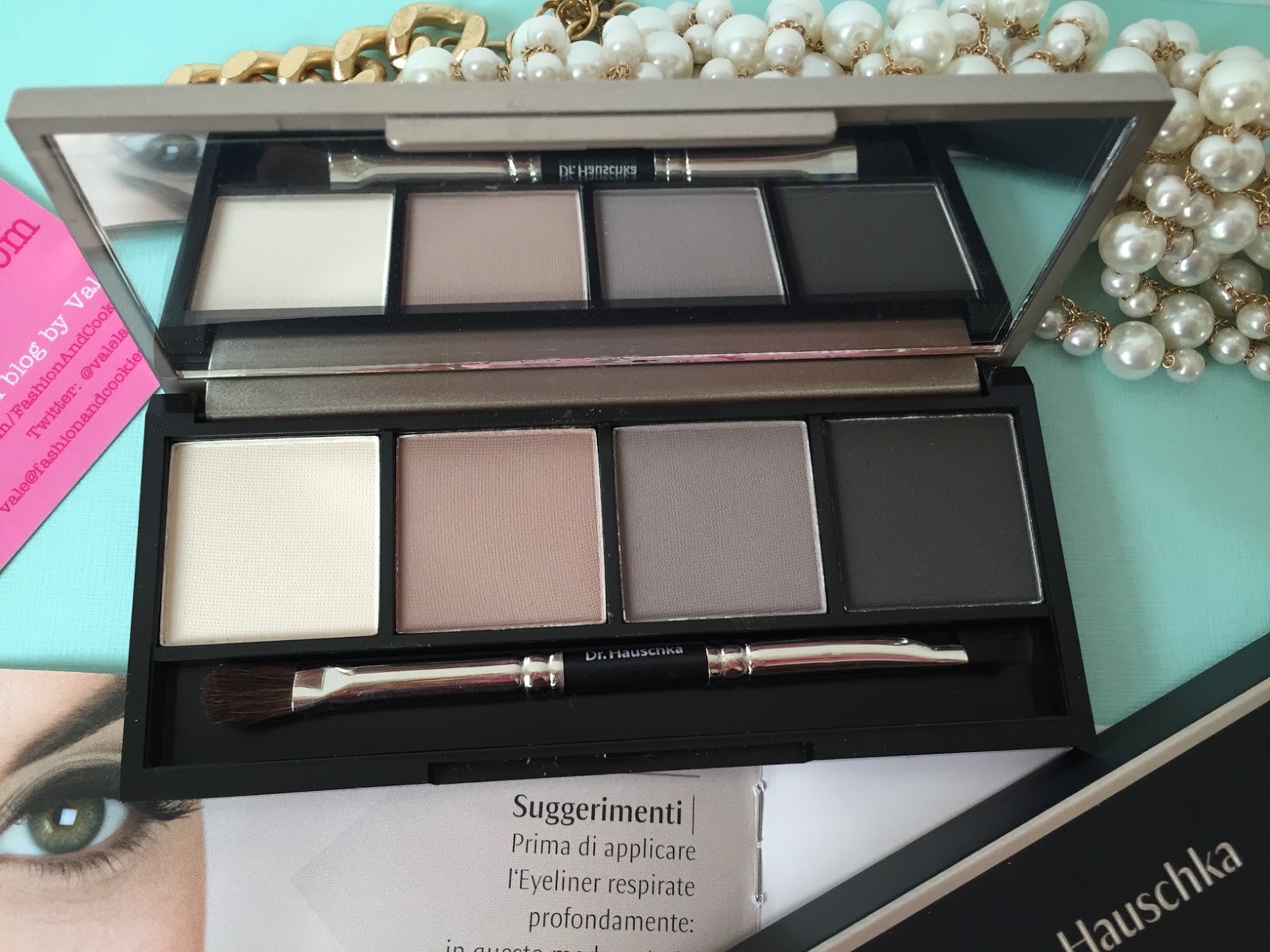 Dr. Hauschka Limited Edition palette Sguardi Preziosi on Fashion and Cookies fashion and beauty blog, fashion blogger style