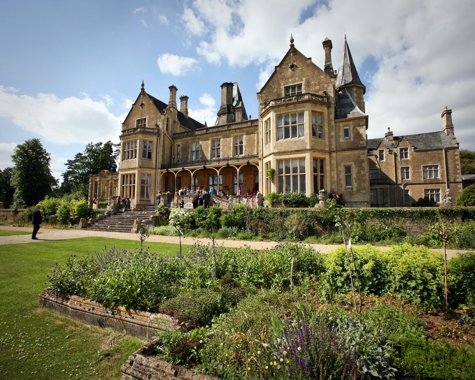 Gardens for a small Frome's Listed Gardens