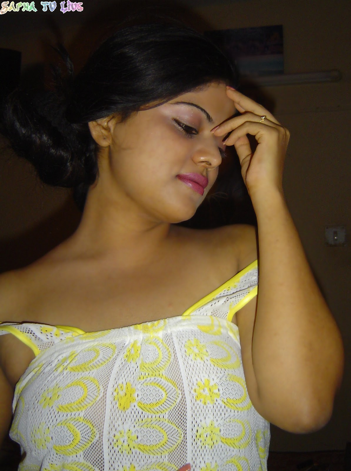 http://2.bp.blogspot.com/-6RsF87wwSGE/Twy6Xr1VxHI/AAAAAAAAD3s/-v8XtaLe_Jw/s1600/tamilaunty.jpg