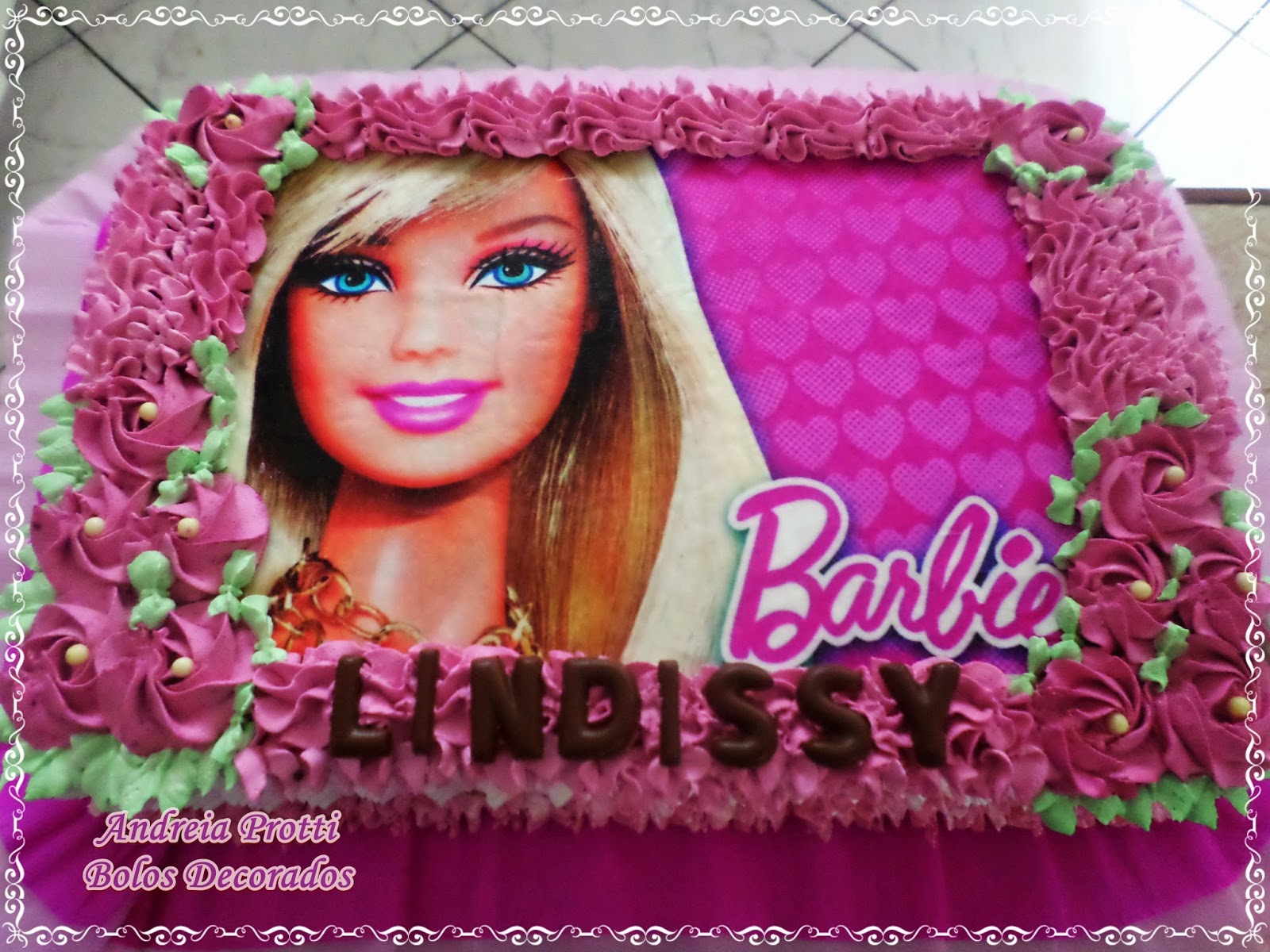 Bolo Barbie  A Trufaria - Sobremesas Especiais