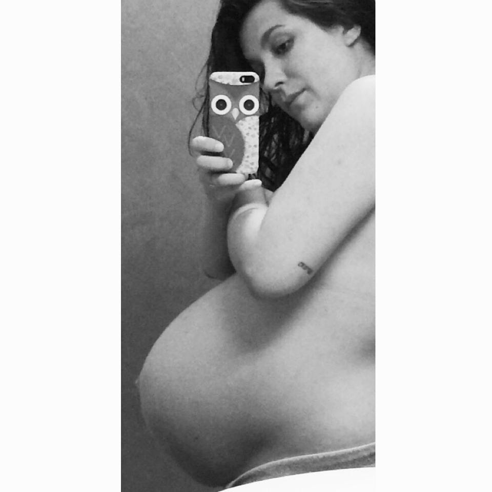 photo brune gros sein