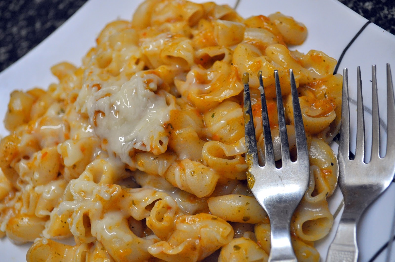 Lil Spice & Lil Stir... Macaroni with tangy tomato sauce...