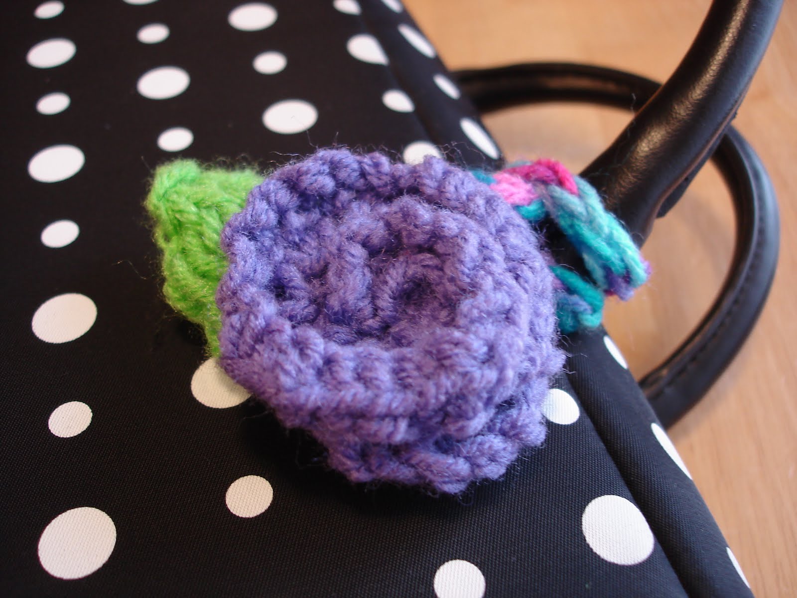 Fiber Flux Free Knitting Pattern! Luggage Blossoms