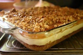 Caramel apple cheesecake bars