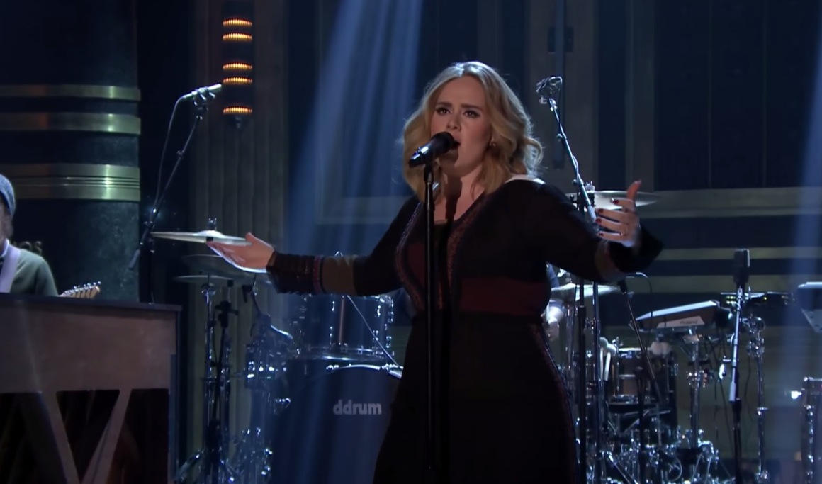 adele. water under the bridge (live @ the tonight show with jimmy fallon)