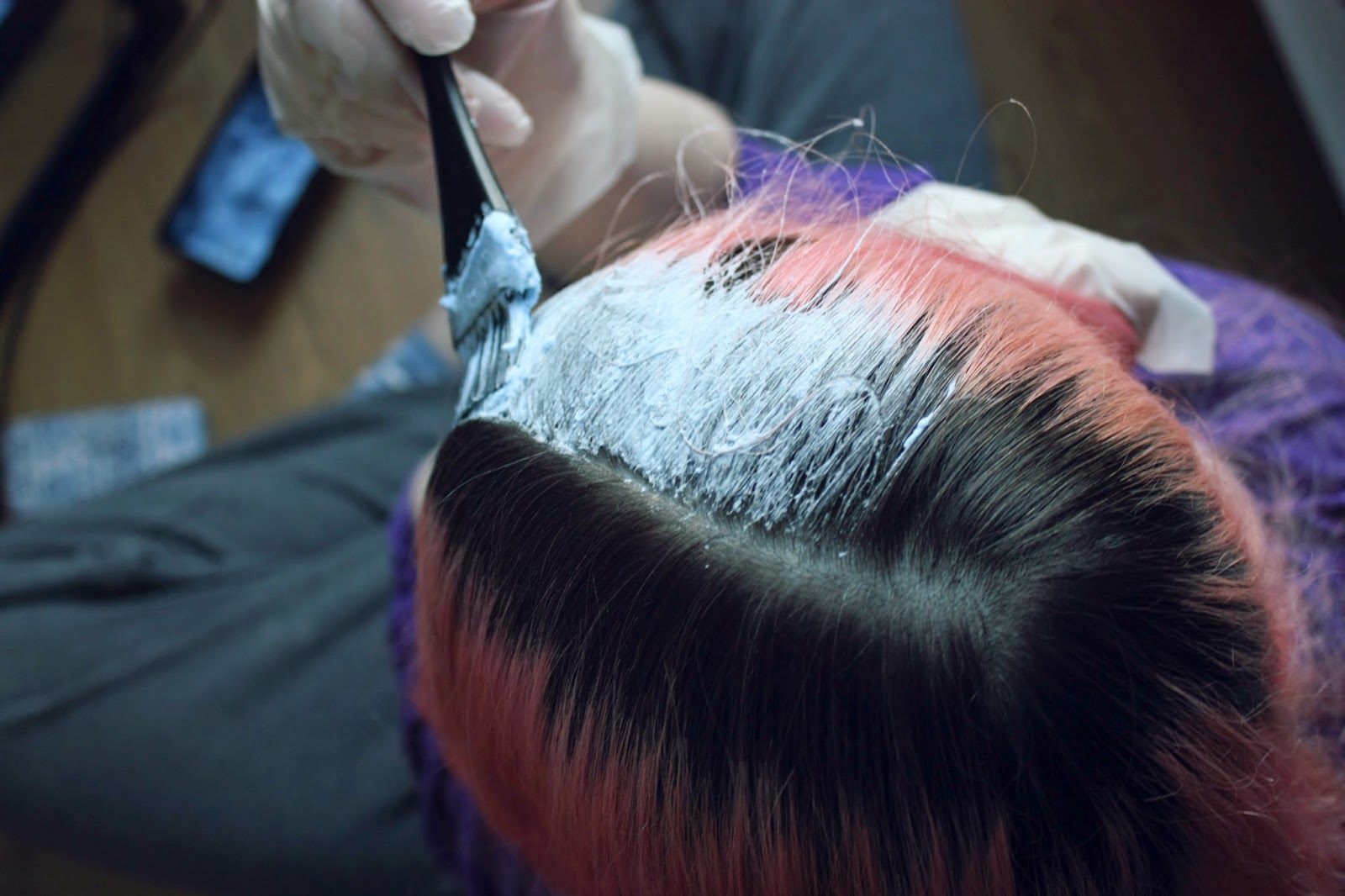 Odds And Sodz Bleaching Hair From Home Achieving That Bright