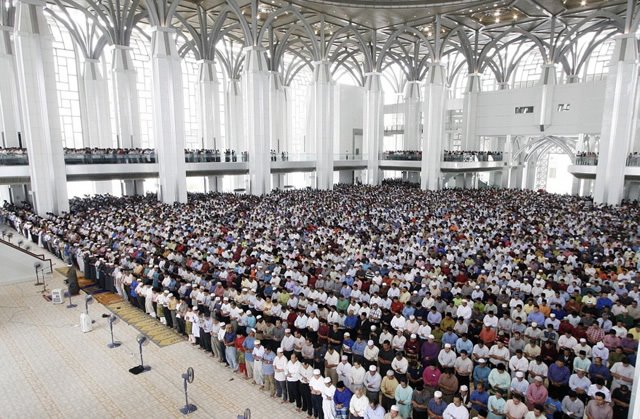 Ahmad Sanusi Husain Com Mutiara Kata Persaudaraan