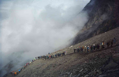 Ada Danau Tengkorak Di Himalaya [ www.BlogApaAja.com ]