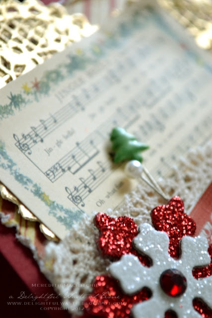 A Delightful Waste of Time: Festive Friday - Paper Crafts Giveaway!