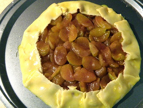 Galette with Rolled up Edges