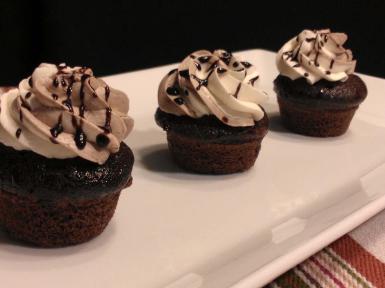 Baker Becky Mudslide Cupcakes