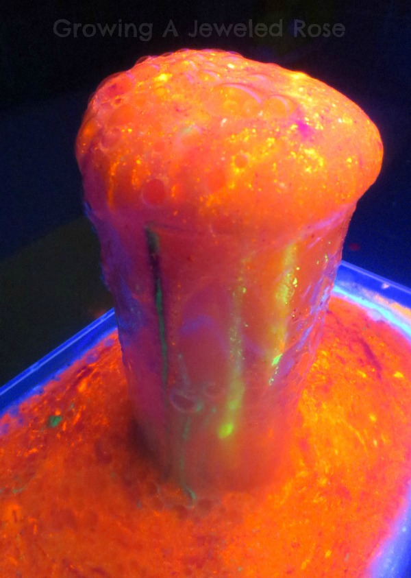 How To Make Glow In The Dark Paint Last Longer How To Make Glow In The Dark Paint Last Longer