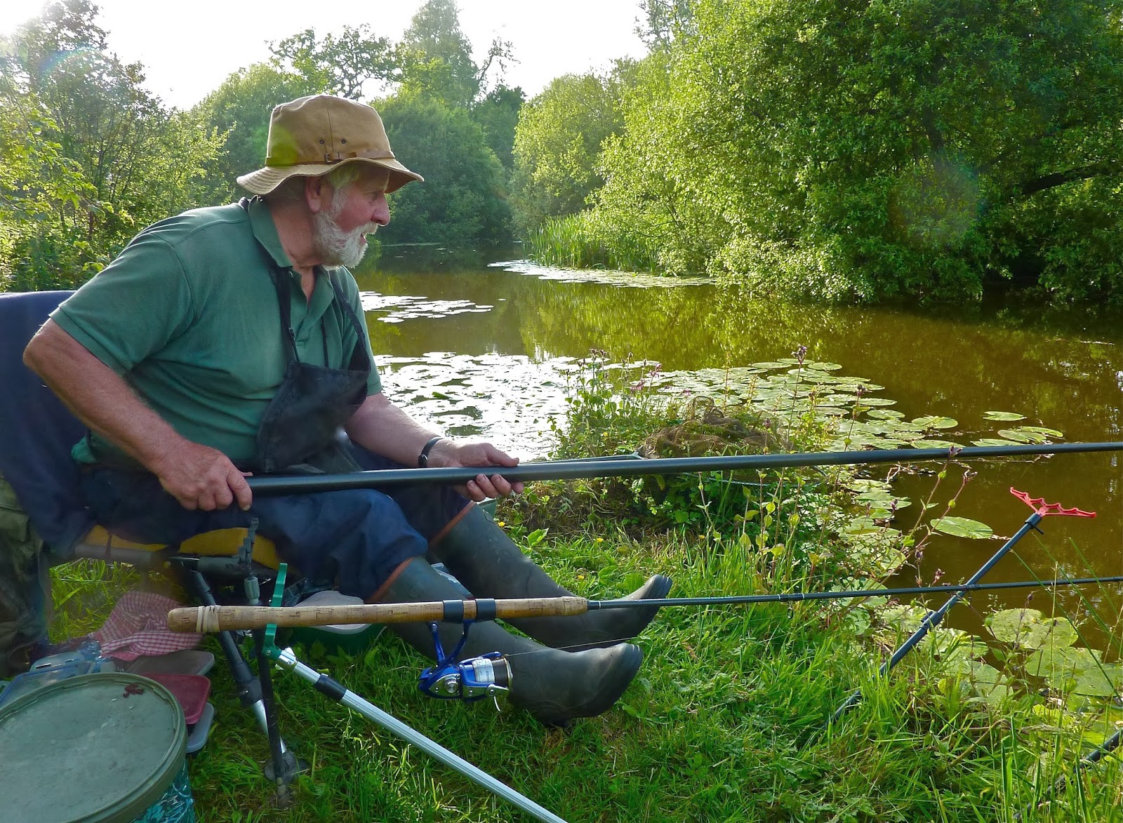 HUGH MILES WILDLIFE ADVENTURES THE SPICE OF LIFE ANGLING ADVENTURES 4