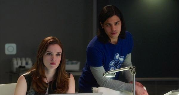 Camisetas Cisco Ramón en The Flash : Piedra, Papel, Tijera, Lagarto, Spock
