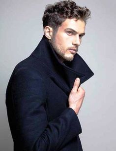 Curly Hairstyles Men Short Model Wavy