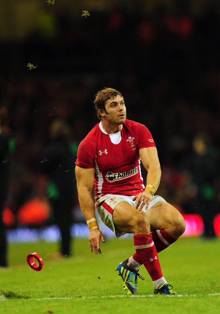 Hot Guys Welsh Rugby Player Leigh Halfpenny Looking Like A Muscle GOD!!