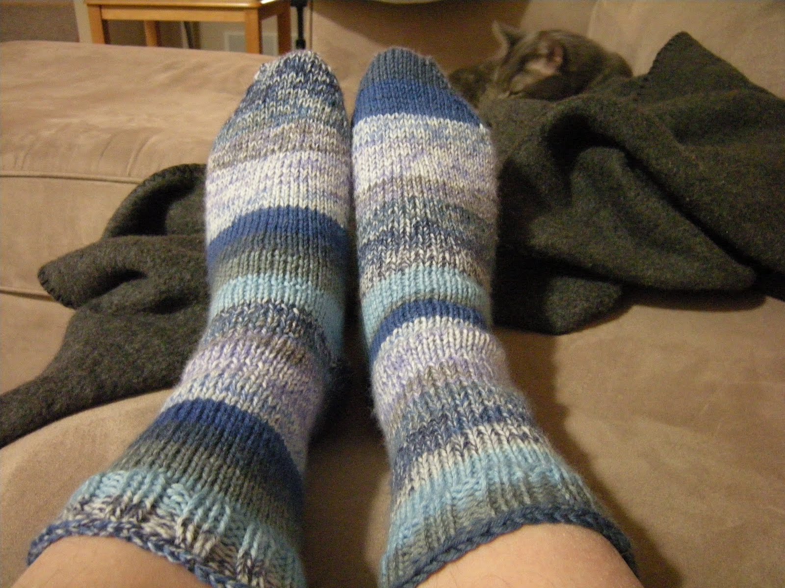 RainyDayArt Toe Up Socks with Gusset and Heel Flaps