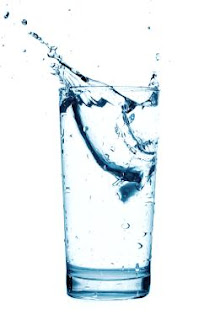 Beber agua es un habito saludable