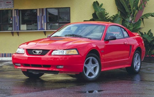 2000 Ford Mustang