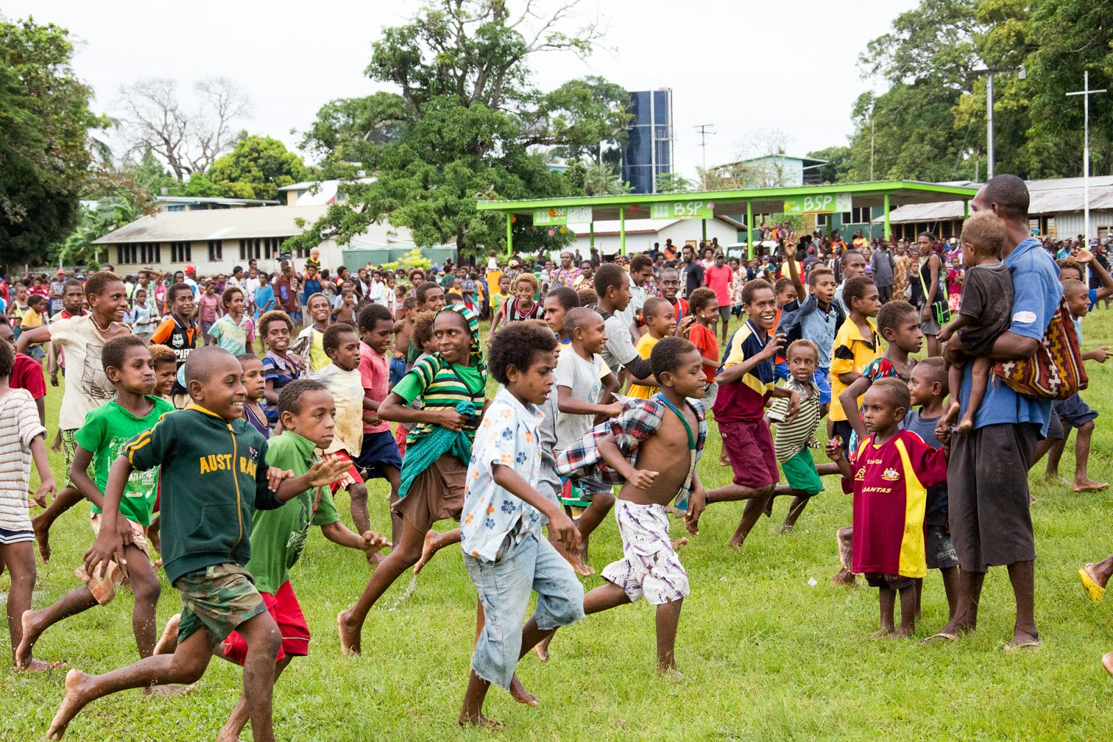 Oil Search Pacific Games Relay on Fly River, Western Province Papua