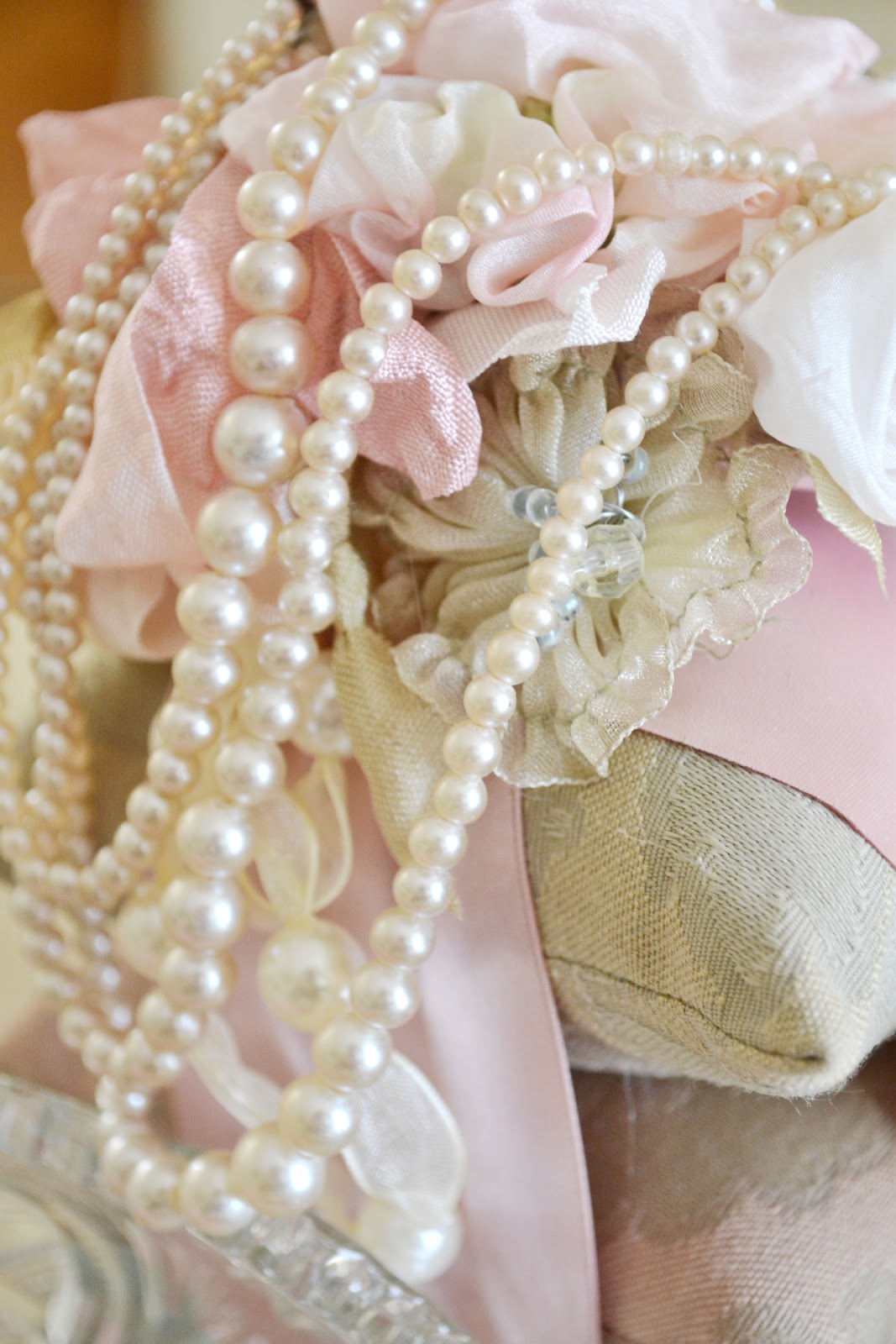 Jennelise Vintage Accessories