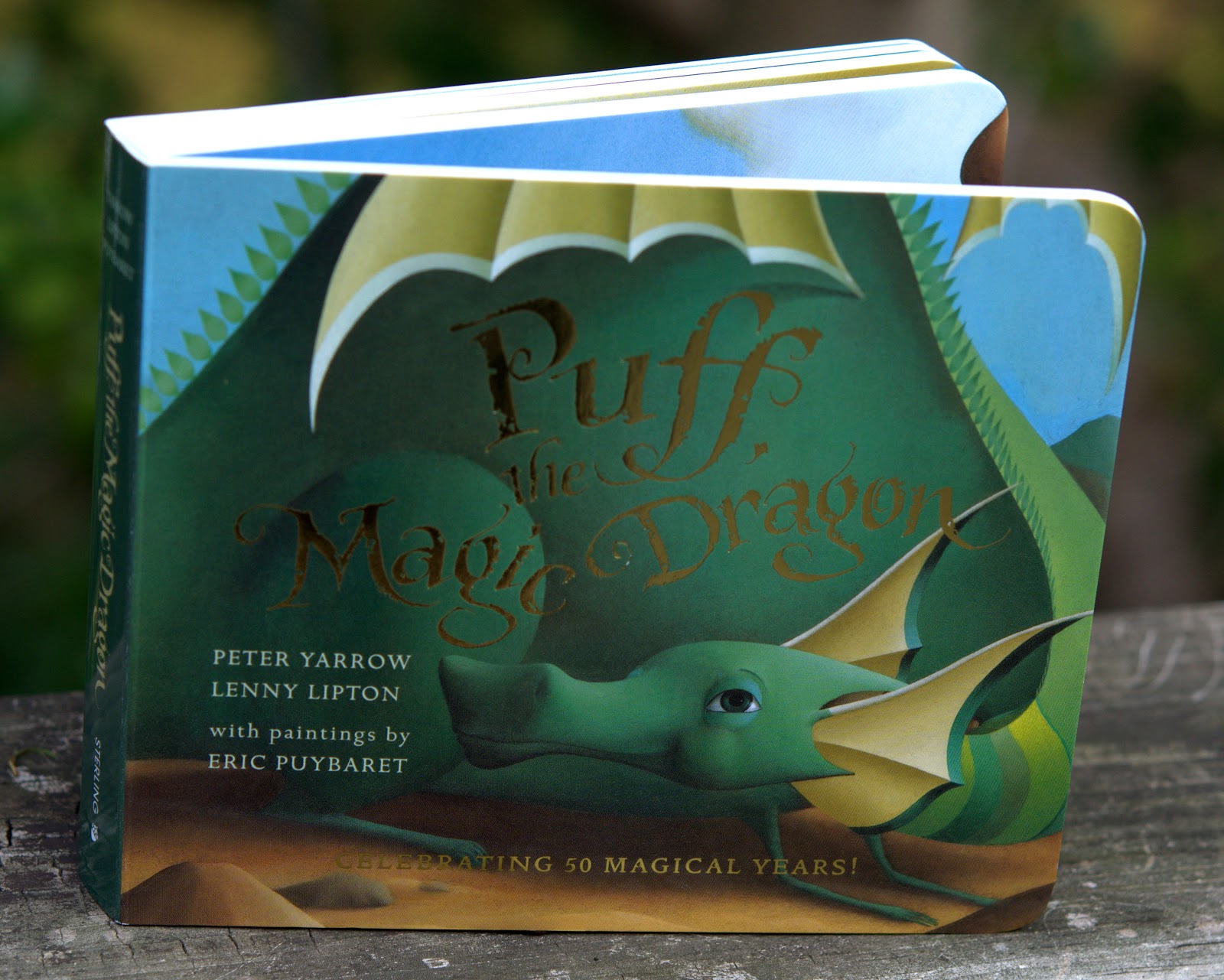 Peter, Paul And Mary - Puff, The Magic Dragon Lyrics