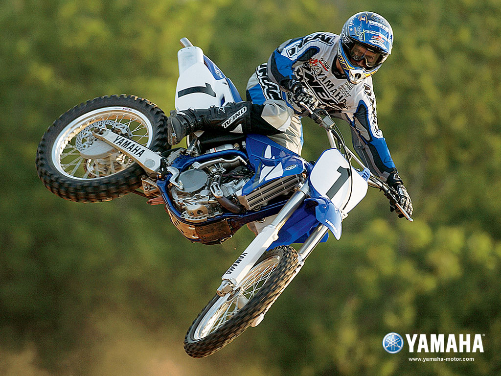 http://2.bp.blogspot.com/-6ge-oSh8I2U/Tq9Wd4TNOsI/AAAAAAAADxs/kec-9G09fF4/s1600/Yamaha_YZ-450F_Dirtbike_bike_wallpaper.jpg