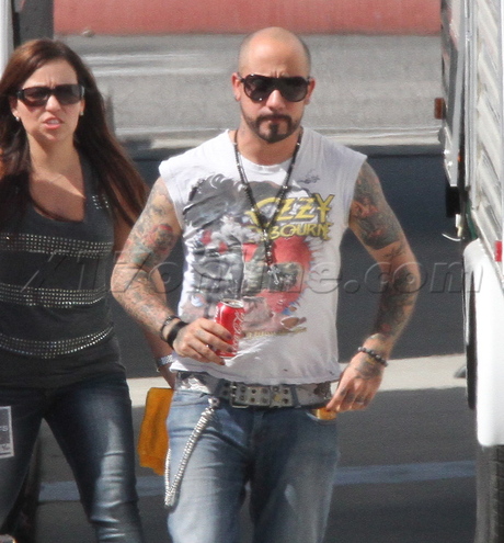 http://2.bp.blogspot.com/-6jG4d14uxEA/TbrkcuV4CNI/AAAAAAAABLI/CuwaRq9fliU/s1600/AJMcLean005.jpg