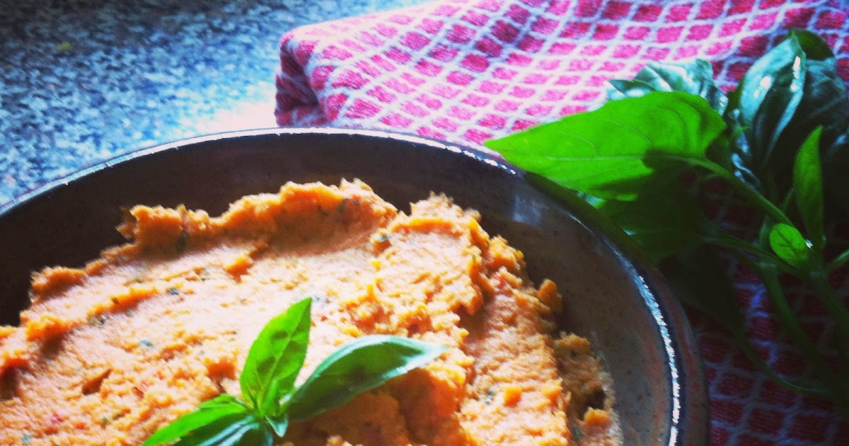 Thank You For Dinner, Mom Roasted Garlic and Sundried Tomato Hummus