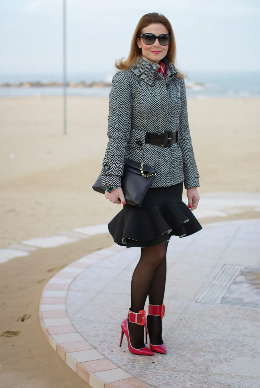 Peplum hem skirt, fuchsia pumps Fashion and Cookies fashion and