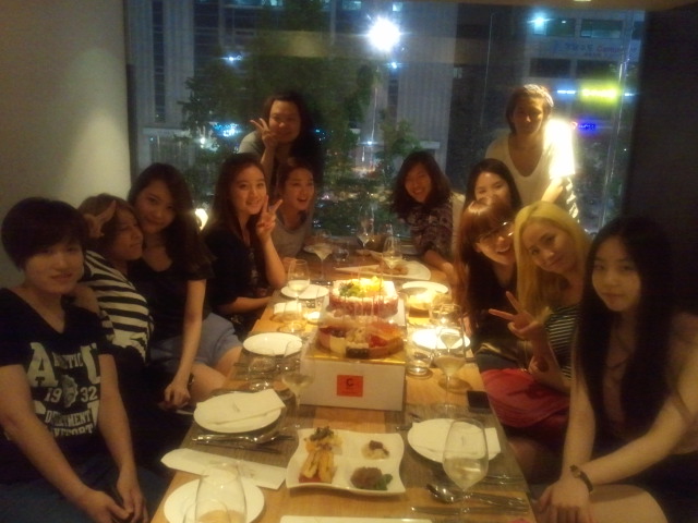 Wonder Sun Ye Wonder+girls+sunye+birthday+with+sunmi