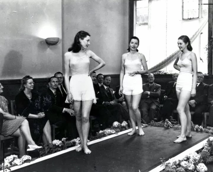 Lounge Shorts 50s Silk Tap Pants Black Sheer Silk Tap Shorts 1950s Vintage Lingerie Small Loungewear