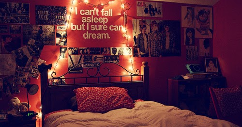 Shelists: 25 diy interior christmas light ideas SheLists: 25 DIY Interior Christmas Light Ideas - Inspiration ♥