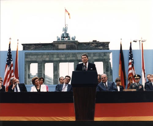 Ddr Kabinett Bochum 12 Juni 1987 Zur Rede Des Prasidenten Der