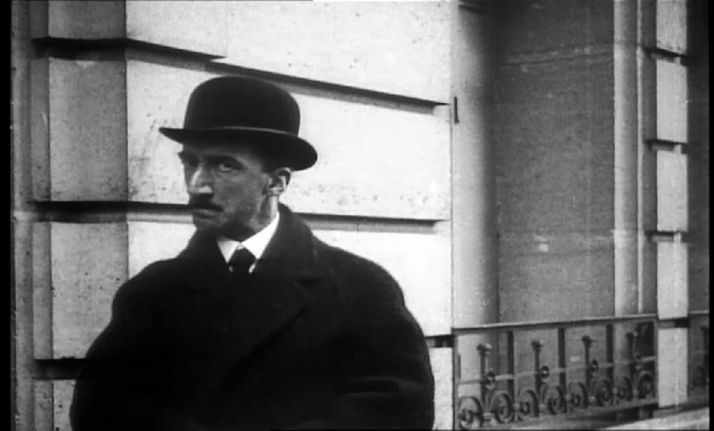 Marcel%20Levesque%20-%20Les%20Vampires%20(1915).jpg