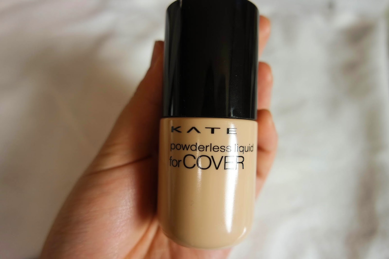Kate Powderless Liquid for Cover Foundation
