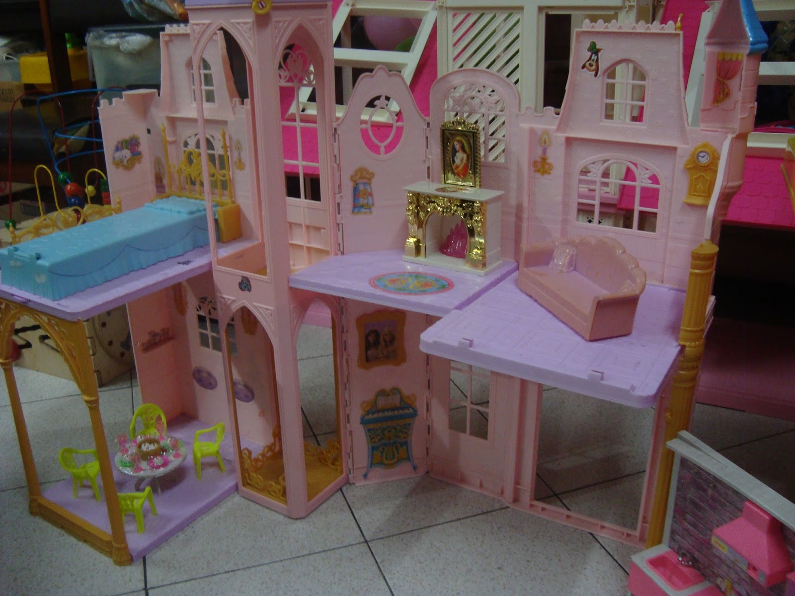 MommysLove4Baby143: BARBIE CASTLE PALACE W ELEVATOR W FURNISHING 1999P SALE