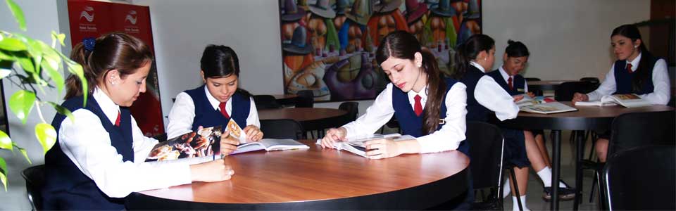 Biblioteca Luis Zambrano UNATUR Núcleo Hotel Escuela de Los Andes Venezolanos