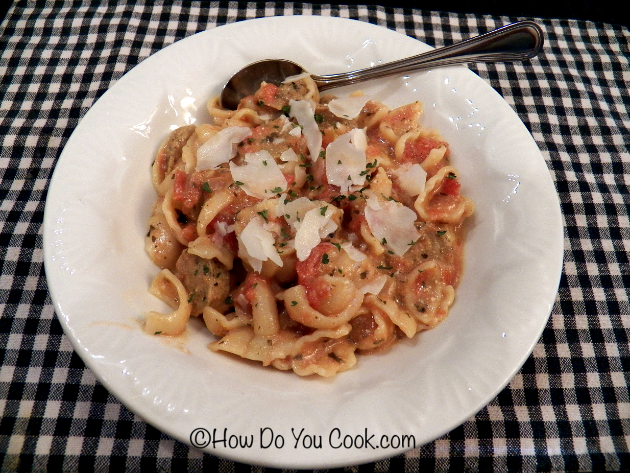 How Do You Sundried Tomato Chicken Sausage and Pasta Soup