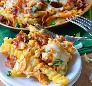 BUFFALO CHICKEN BACON RANCH CHEESE FRIES ~ good recipes