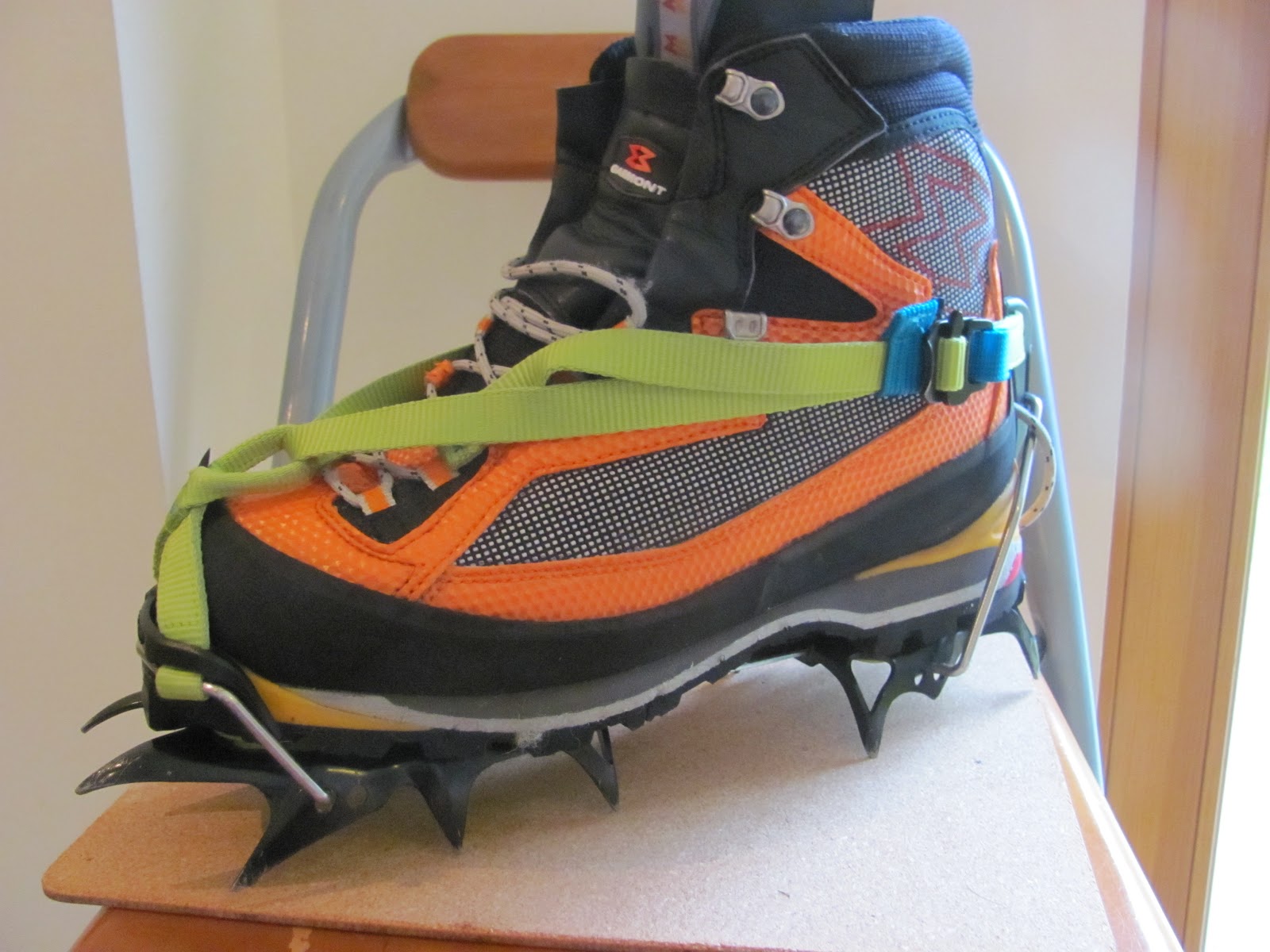 HUGHES MOUNTAINEERING New Edelrid Crampons for 2013