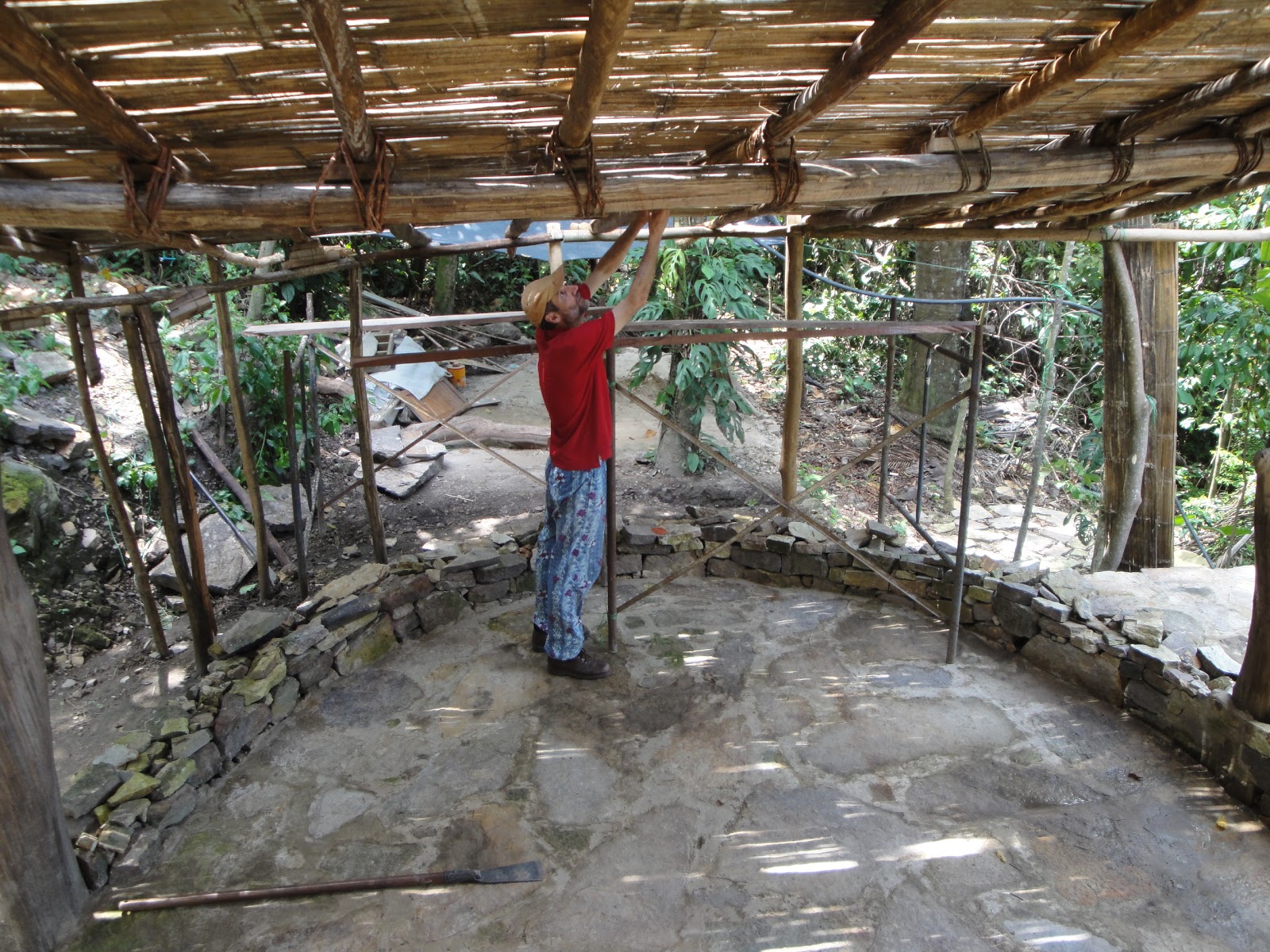 RESERVA NATURAL VICTORIA: AISLANTE TÉRMICO DE ESTERILLA DE GUADUA