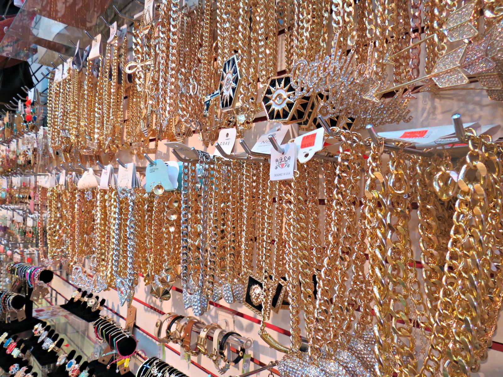 The Santee Alley High Bijoux Fashion Jewelry & Accessories