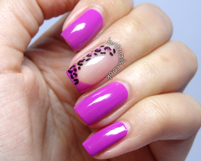 magenta color nail art