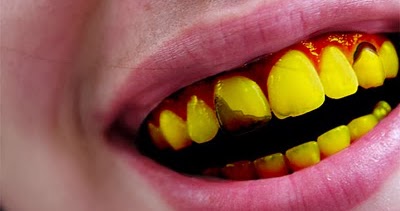yellow teeth morning