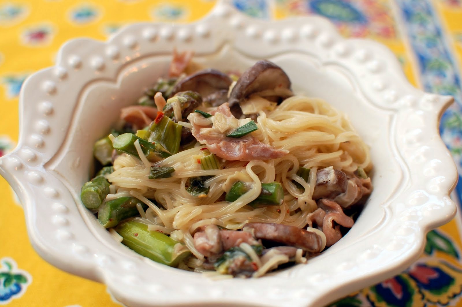 Spring Pasta with Prosciutto, Leeks, Asparagus and Mushrooms lb's