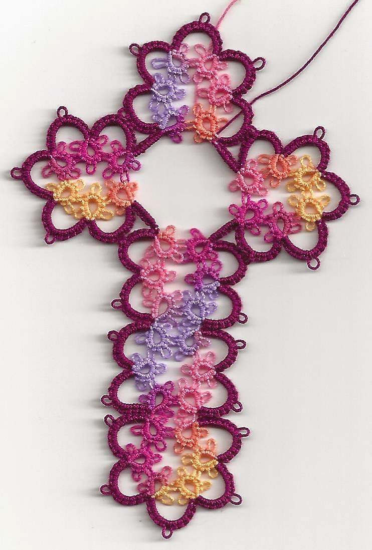 Tatting Lace in Grace More test tatting done.