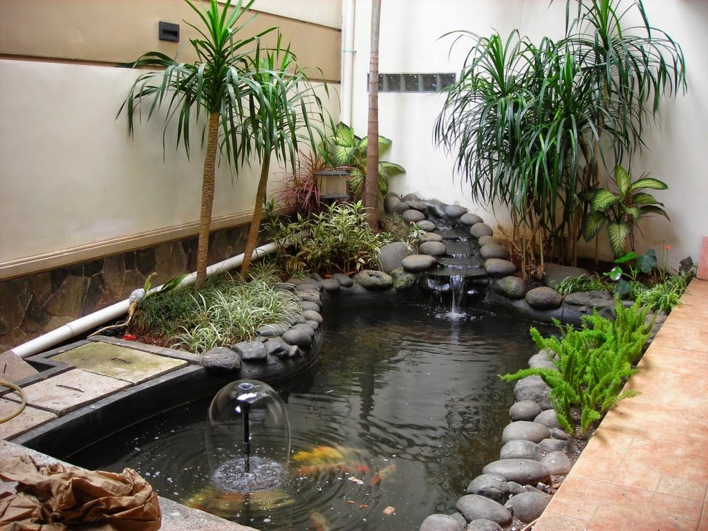 Contoh Desain Taman Halaman Rumah Dengan Kolam Ikan Sederhana
