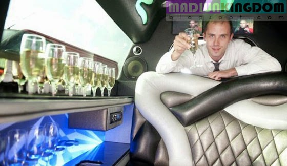Foto: Mobil Mini Cooper Limousine Terpanjang di Dunia Foto: Mobil Mini Cooper Limousine Terpanjang di Dunia